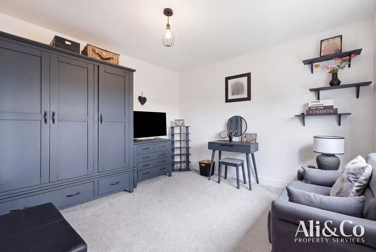 Guardian Avenue, Grays, Essex, RM16 5US, photo 17