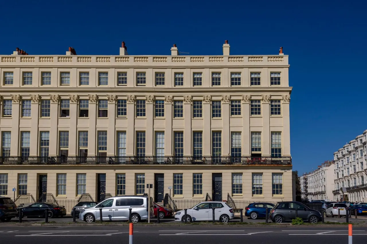 3 bed flat for sale, Brunswick Terrace, Hove, BN3
