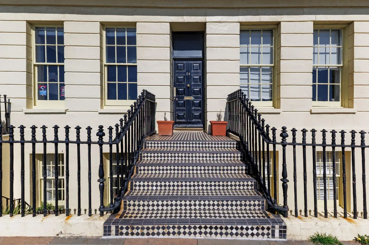 Brunswick Terrace, Hove, BN3, photo 24