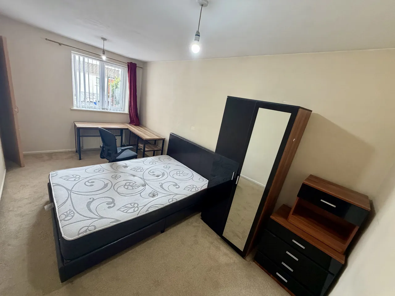 Ellanby Close, Rusholme, M14, photo 4