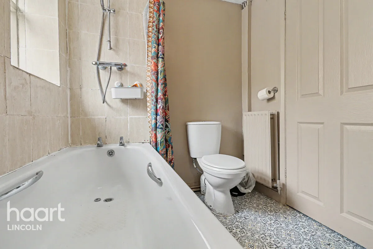Whitehall Grove, Lincoln, LN1, photo 8