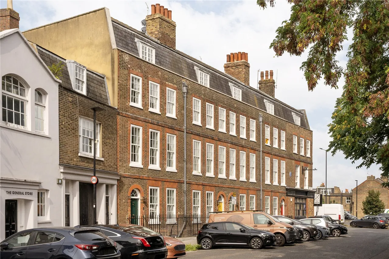 Chiswick Lane South, London, W4, photo 33