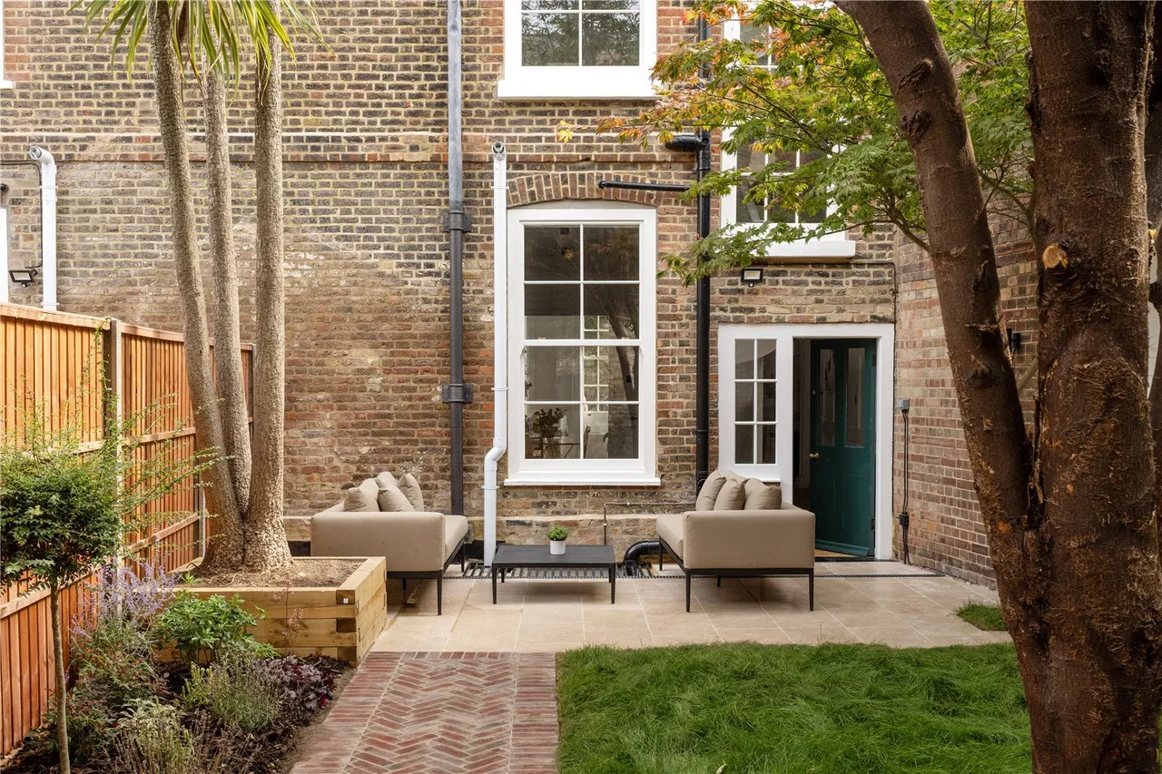 Chiswick Lane South, London, W4, photo 30