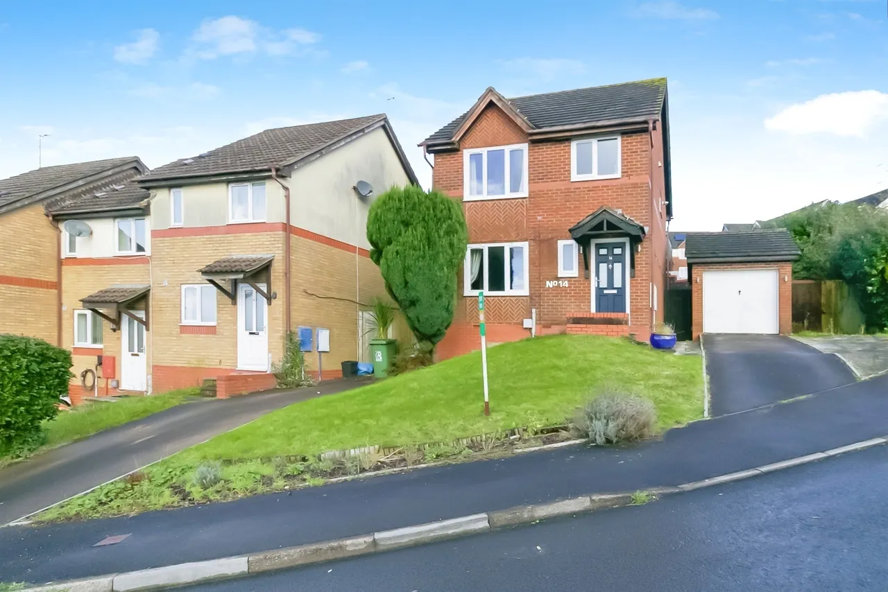 Llwyn Helig Bridgend, CF33, photo 2