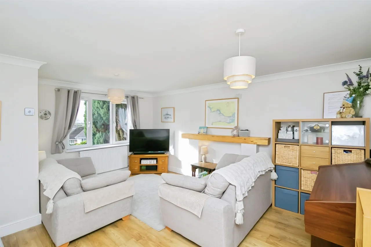 Llwyn Helig Bridgend, CF33, photo 4