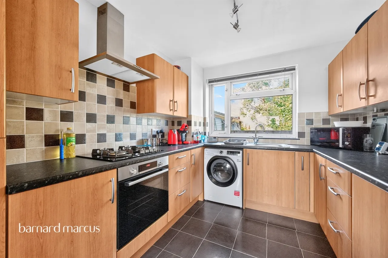 Gatley Avenue, Epsom, KT19, photo 3