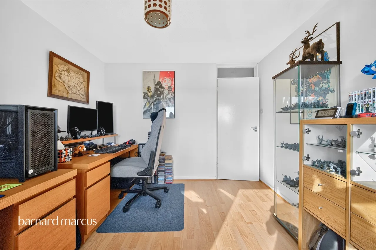 Gatley Avenue, Epsom, KT19, photo 5