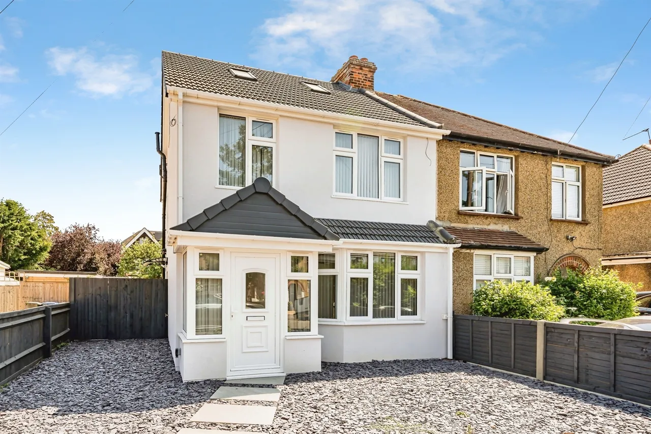 5 bed house for sale — Alvista Avenue, Taplow, Maidenhead