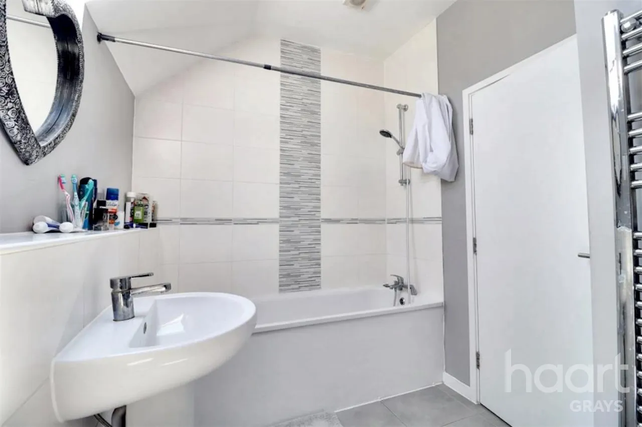 River View, RM16, photo 9