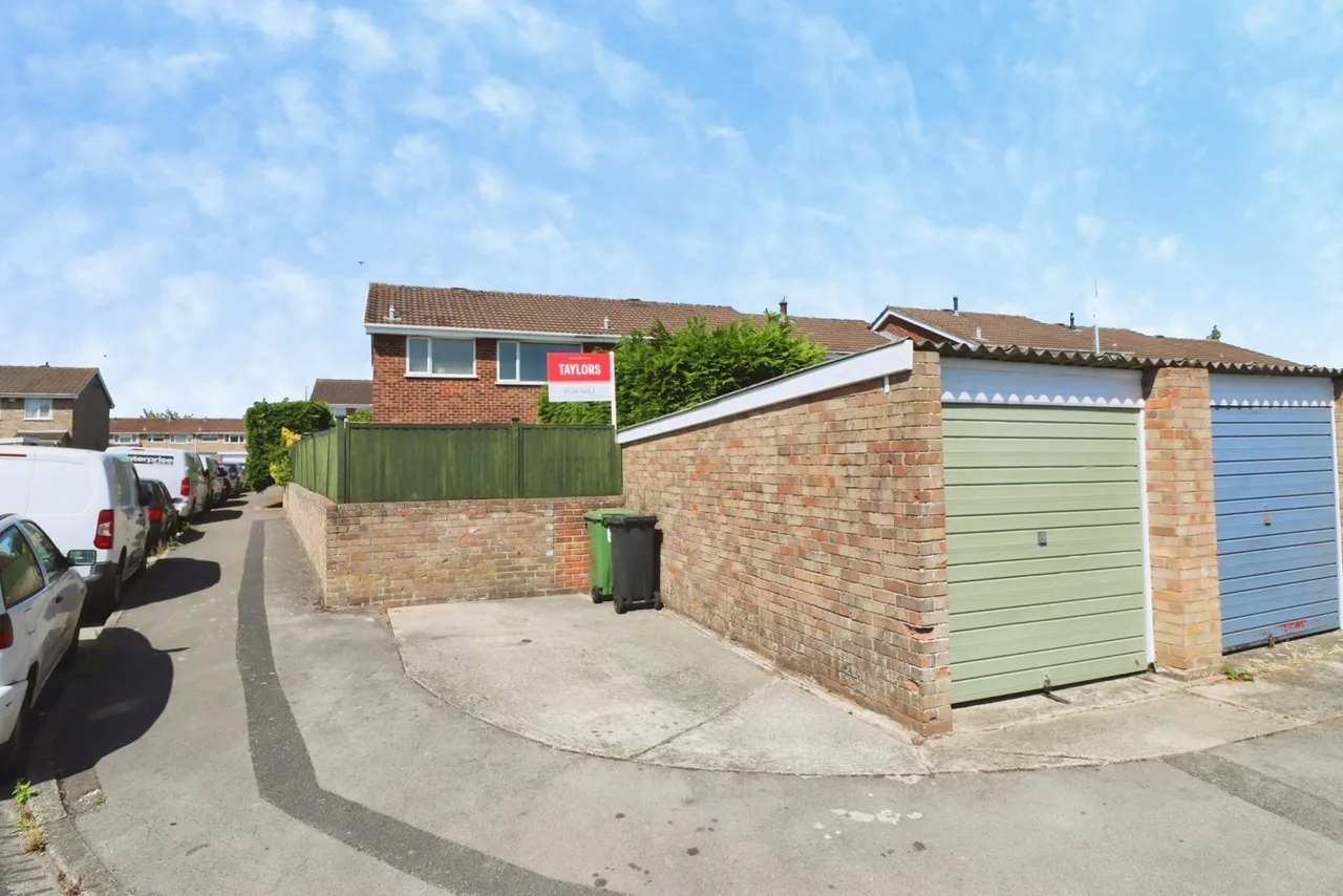 Kingscote, Yate, Bristol, Gloucestershire, BS37, photo 20