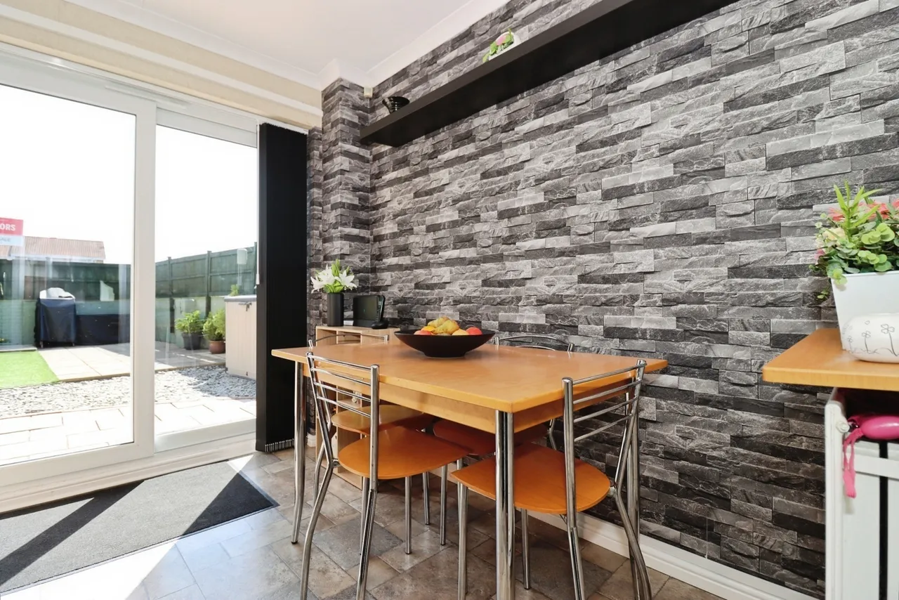 Kingscote, Yate, Bristol, Gloucestershire, BS37, photo 3