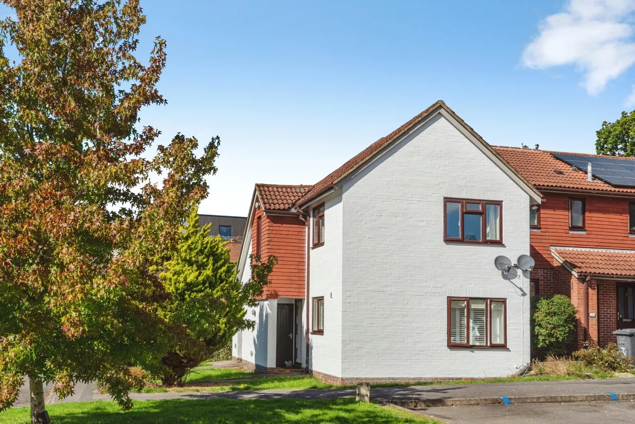Timbermill Court, Haslemere, GU27, photo 3