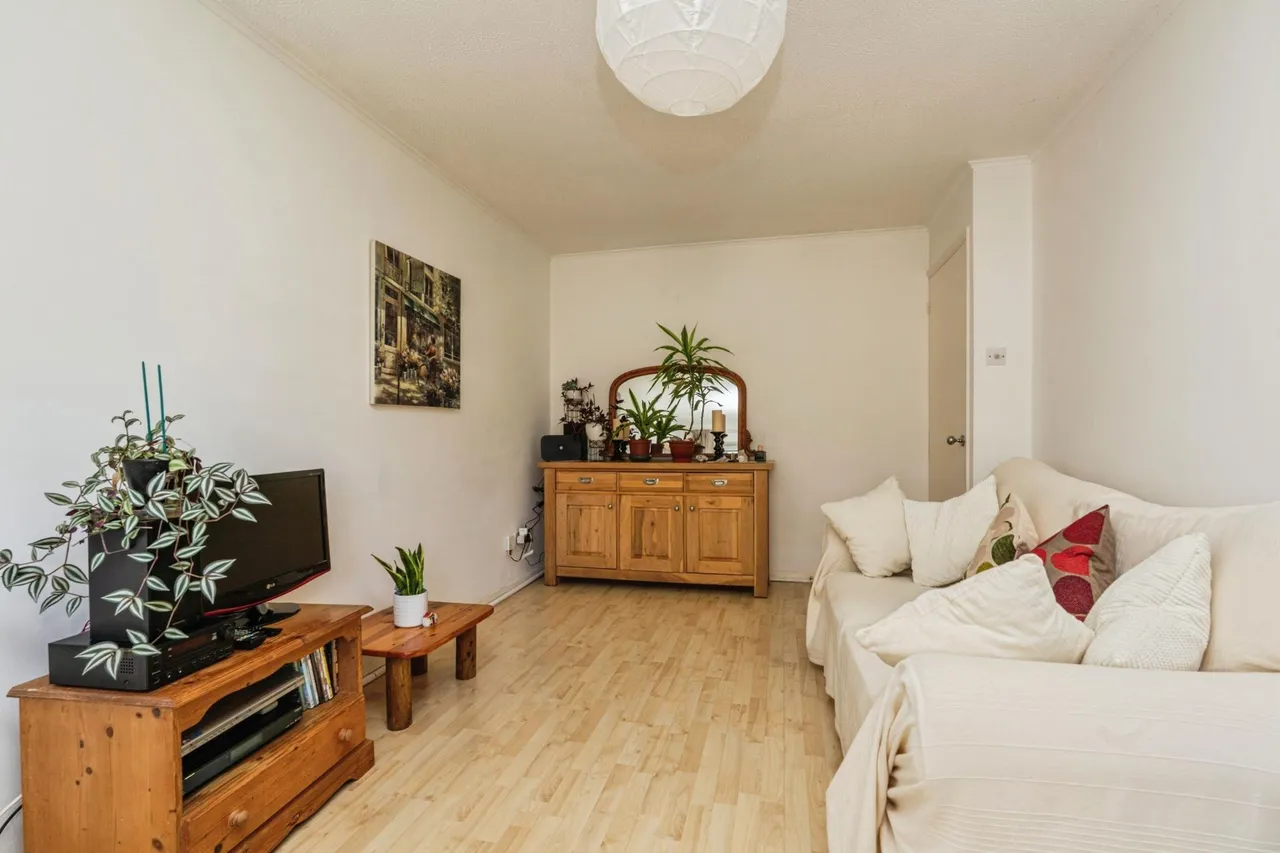Timbermill Court, Haslemere, GU27, photo 8