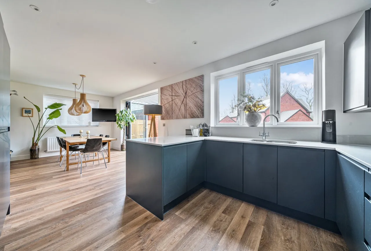 4 bed house for sale — Patchwood Road, Barrow Gurney, BS48 3EG