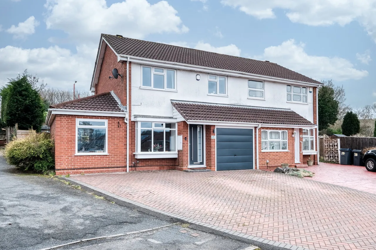3 bed house for sale, Lyall Gardens, Rubery, B45