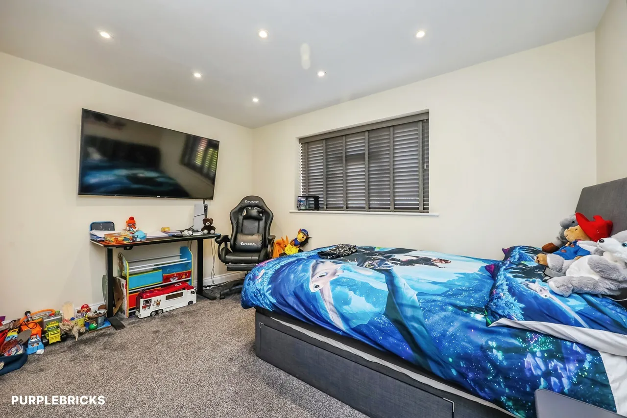 Sandwell Close, Long Eaton, NG10, photo 22
