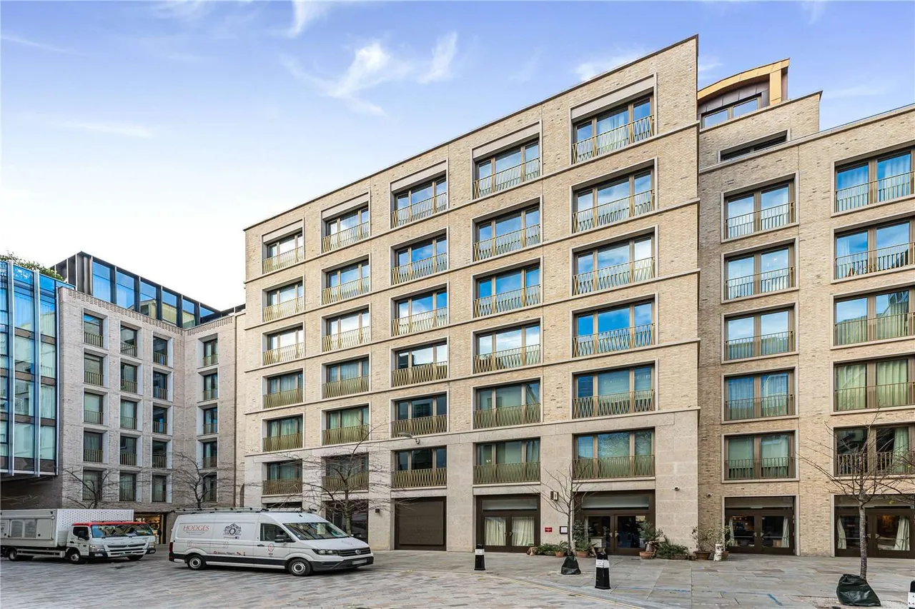 Bartholomew Close, London, EC1A 7BF, photo 3