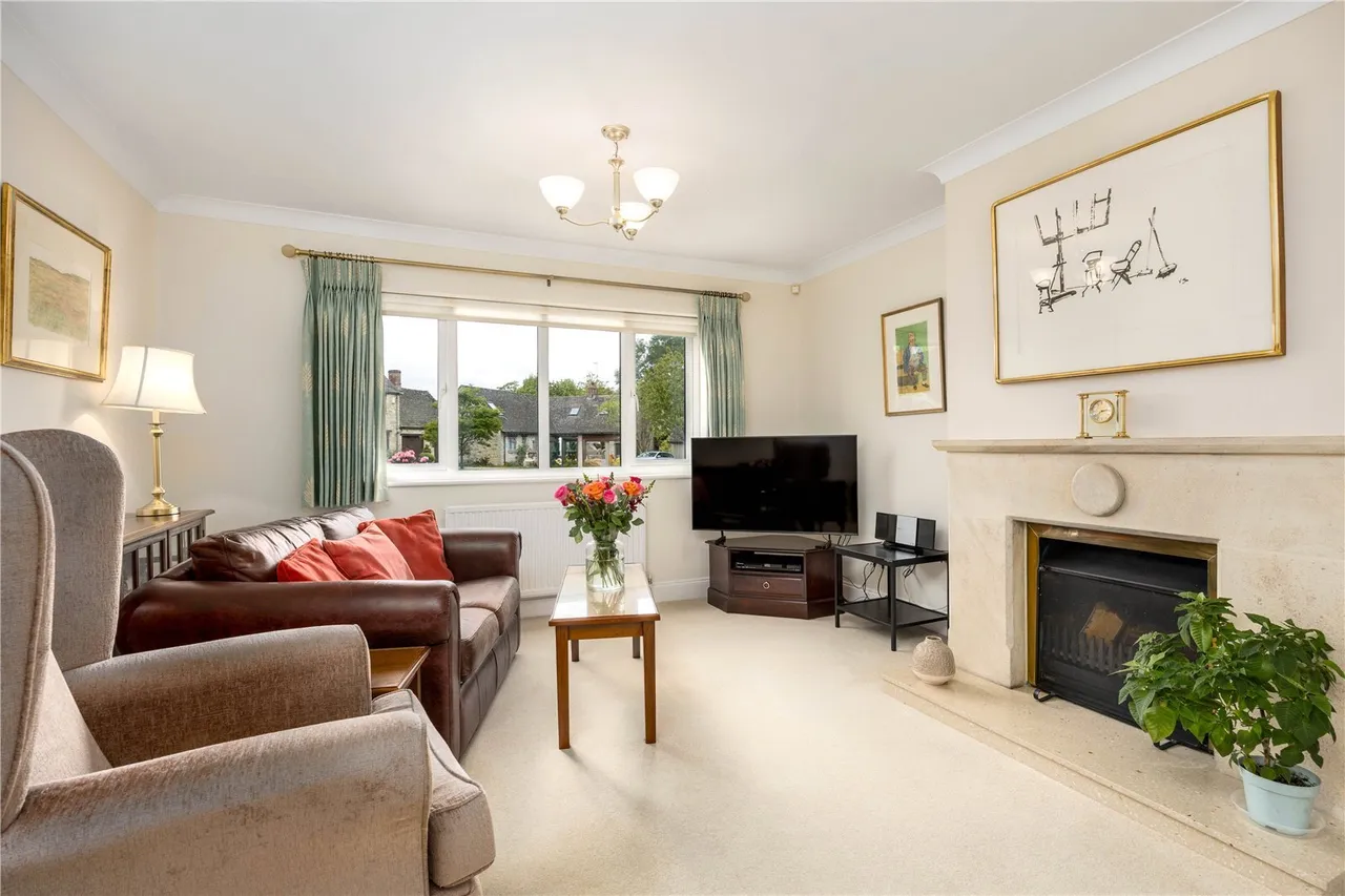 Home Farm Close, Shipton-under-Wychwo, OX7, photo 2