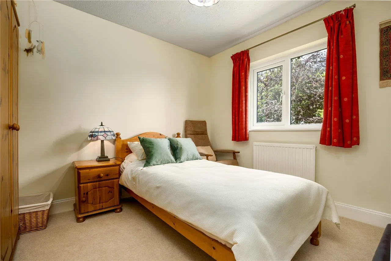 Home Farm Close, Shipton-under-Wychwo, OX7, photo 7
