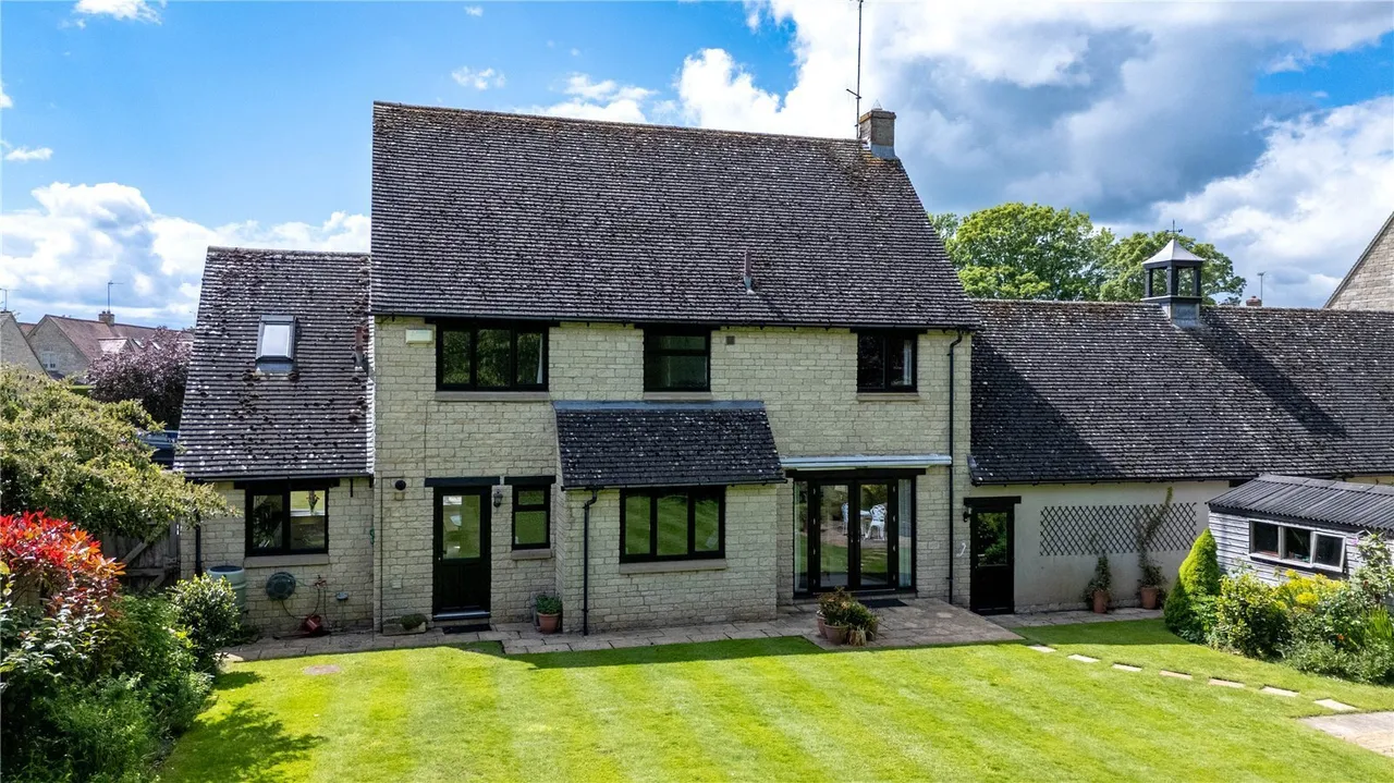 Home Farm Close, Shipton-under-Wychwo, OX7, photo 15