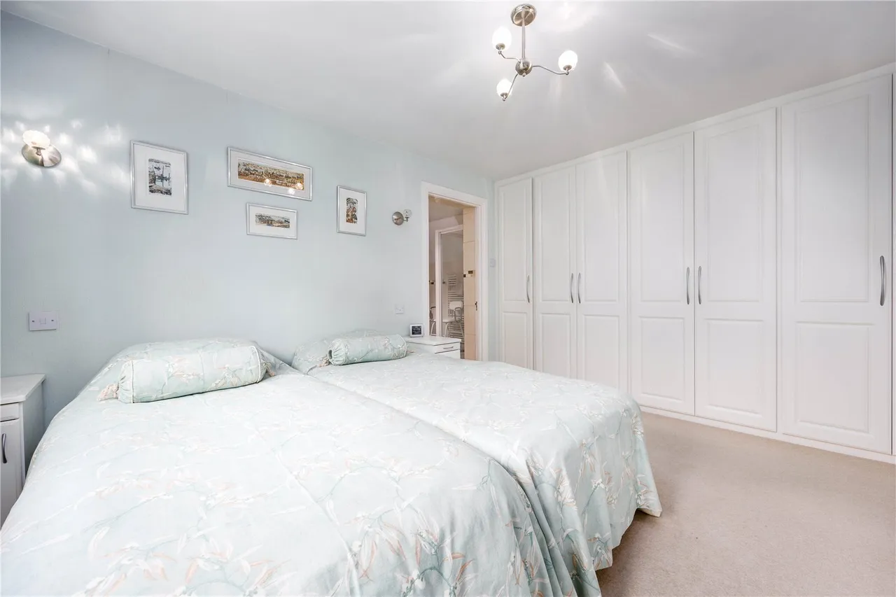 Home Farm Close, Shipton-under-Wychwo, OX7, photo 8