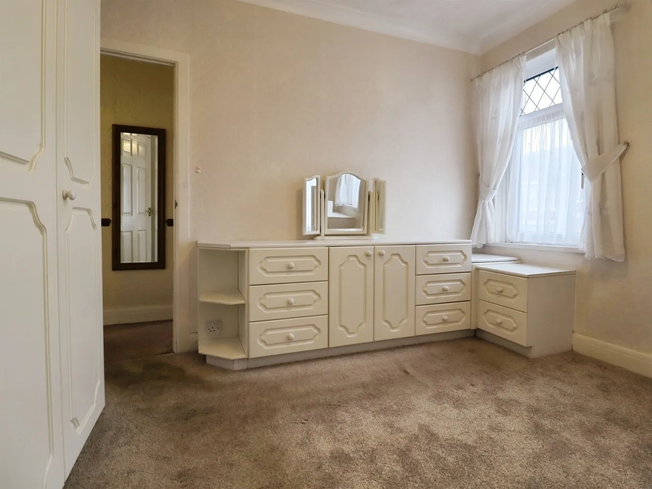 Woodlands Road, Barry, photo 8