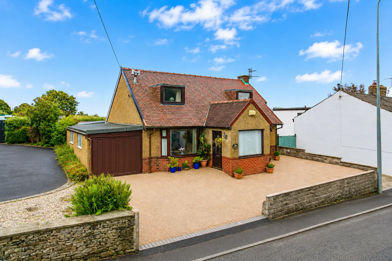 3 bed house for sale, Cliffe Lane, Great Harwood, BB6