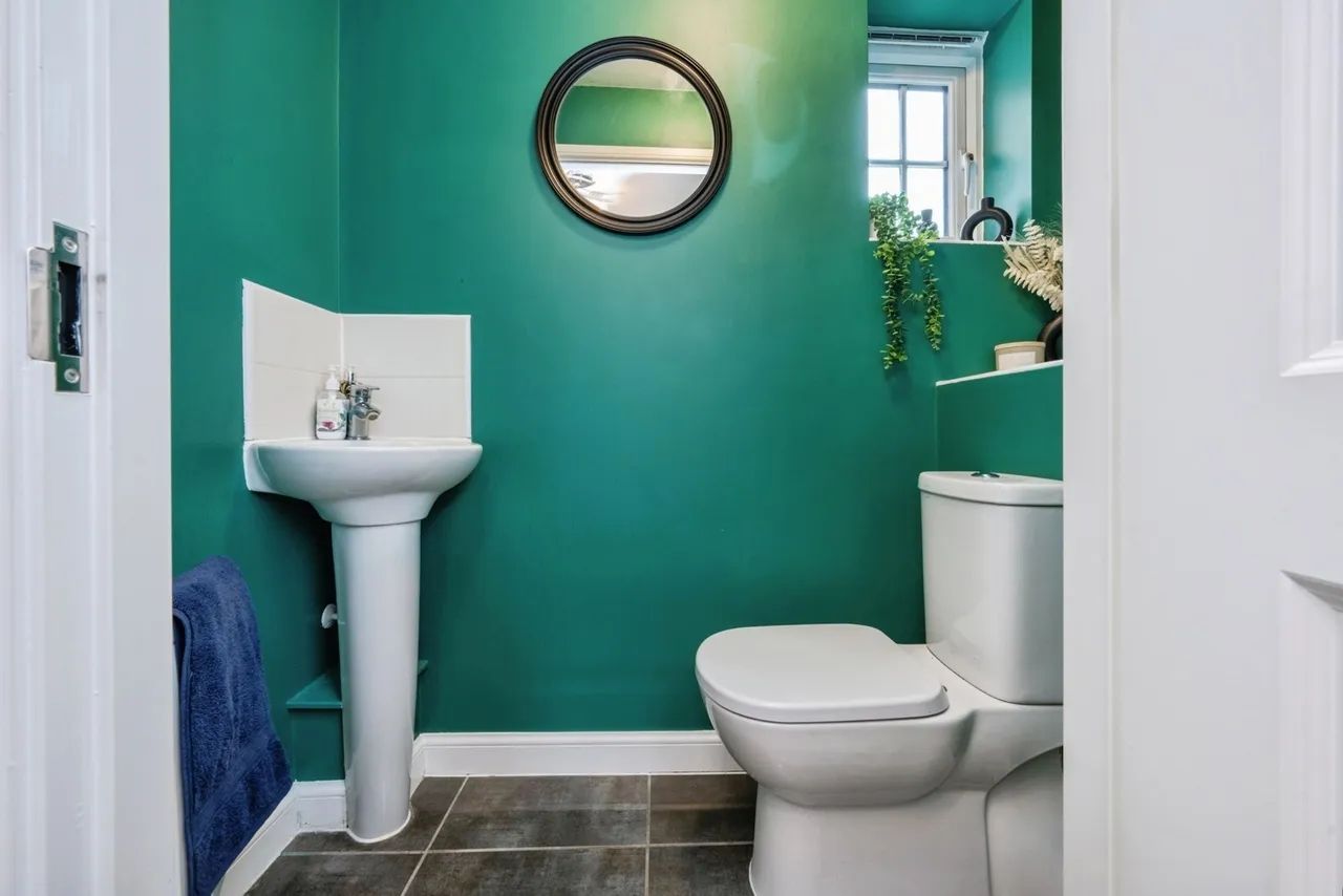 Crouch Gardens, Kempston, Bedford, Bedfordshire, MK42, photo 6