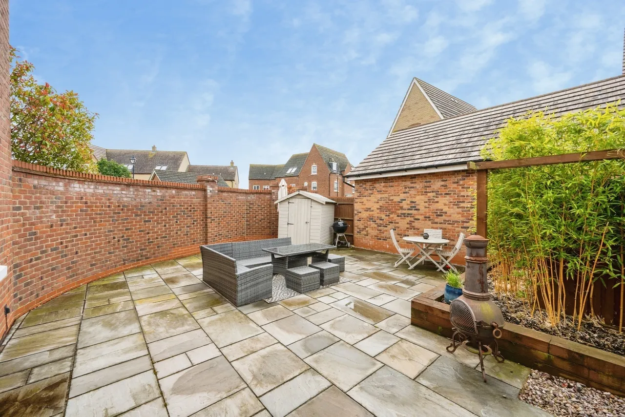 Crouch Gardens, Kempston, Bedford, Bedfordshire, MK42, photo 18