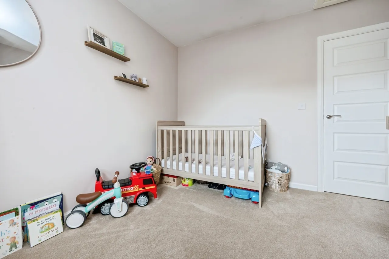 Crouch Gardens, Kempston, Bedford, Bedfordshire, MK42, photo 11