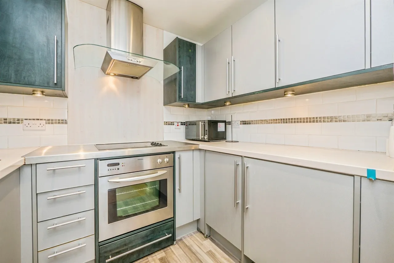 Landmark Place, Cardiff, CF10, photo 5