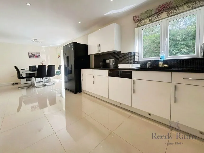 Kingsbury Drive, Wilmslow, SK9, photo 5