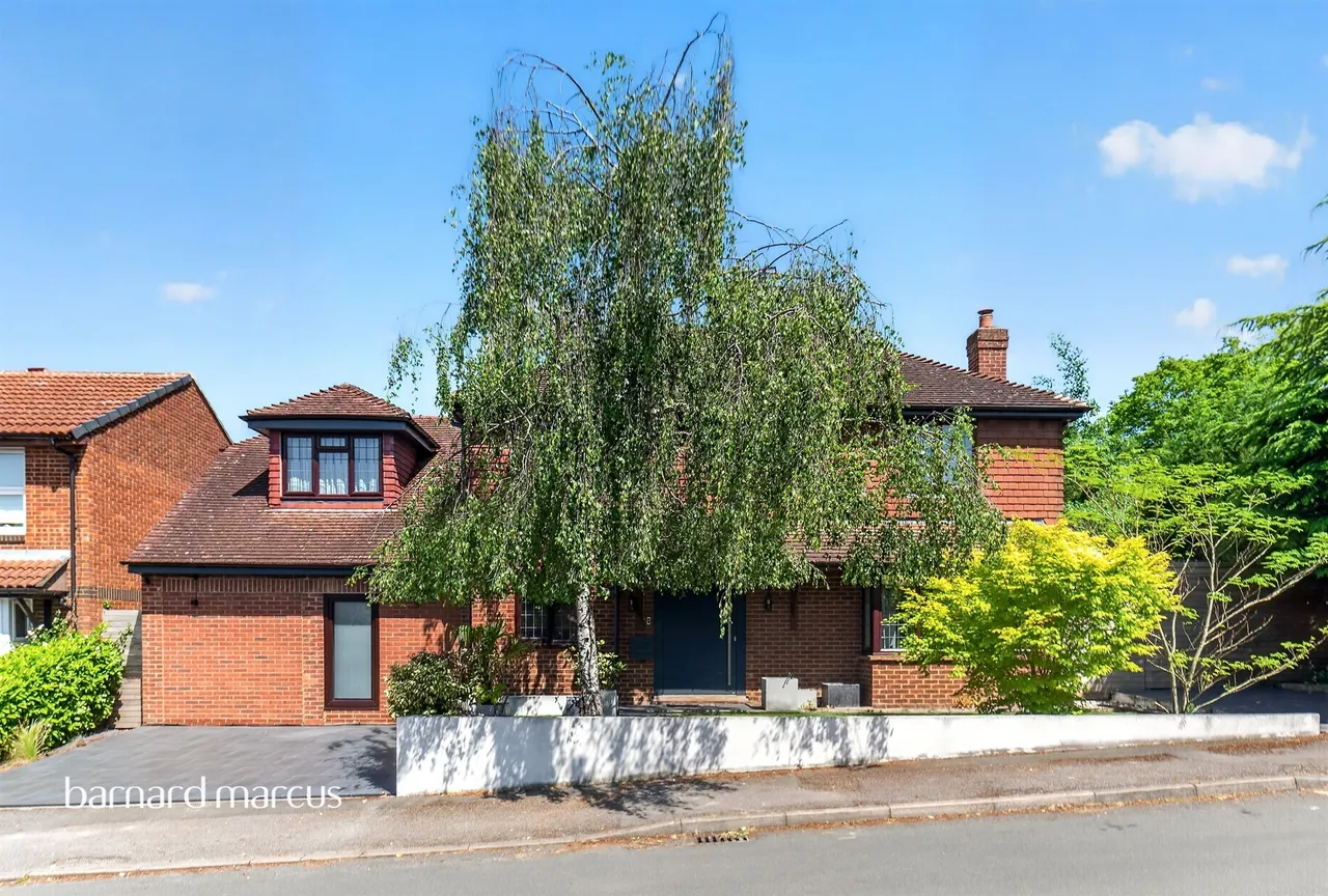 Auriol Park Road, Worcester Park, KT4, photo 21