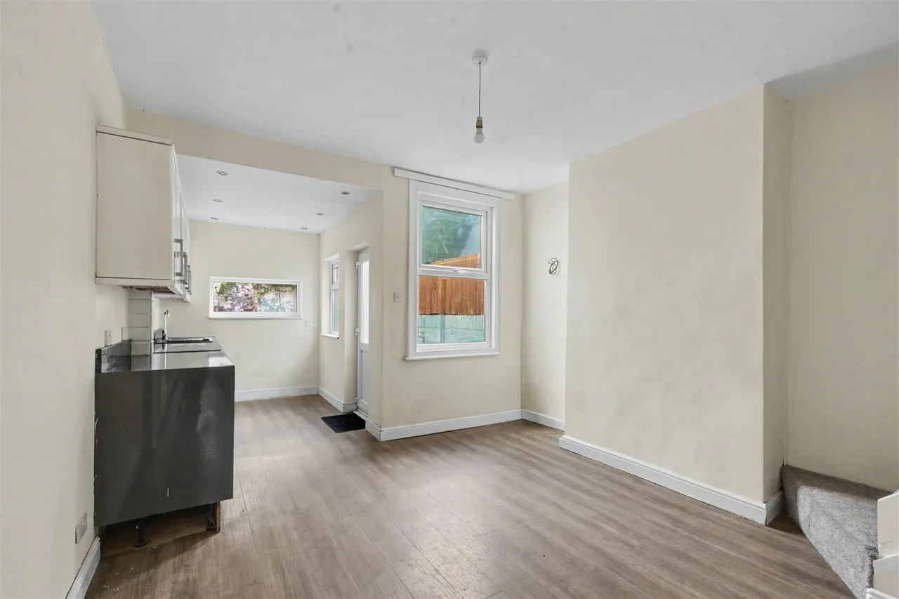 St. James Terrace, Stapleford, NG9, photo 3