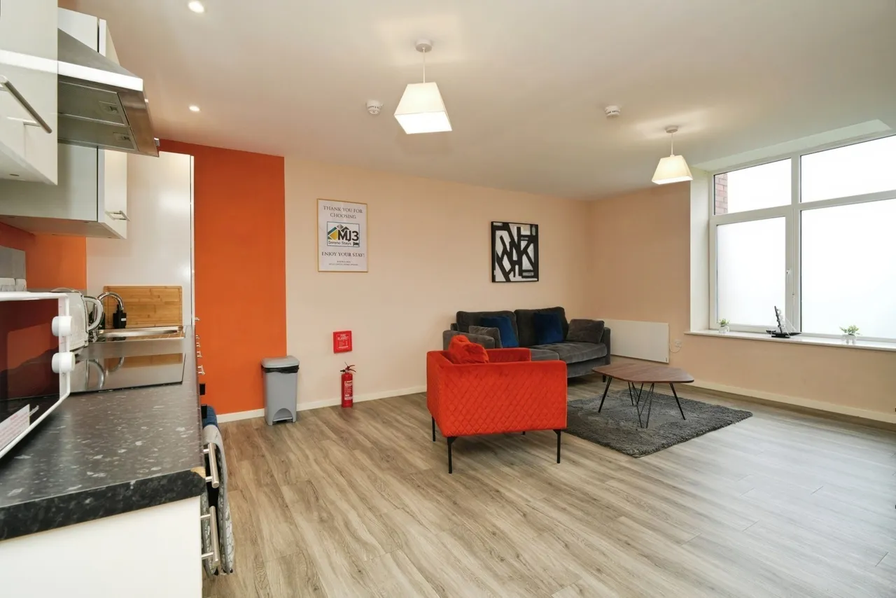 Goodiers Drive, SALFORD, Lancashire, M5, photo 7