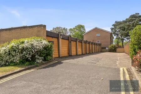 Green Acres, Croydon, photo 15