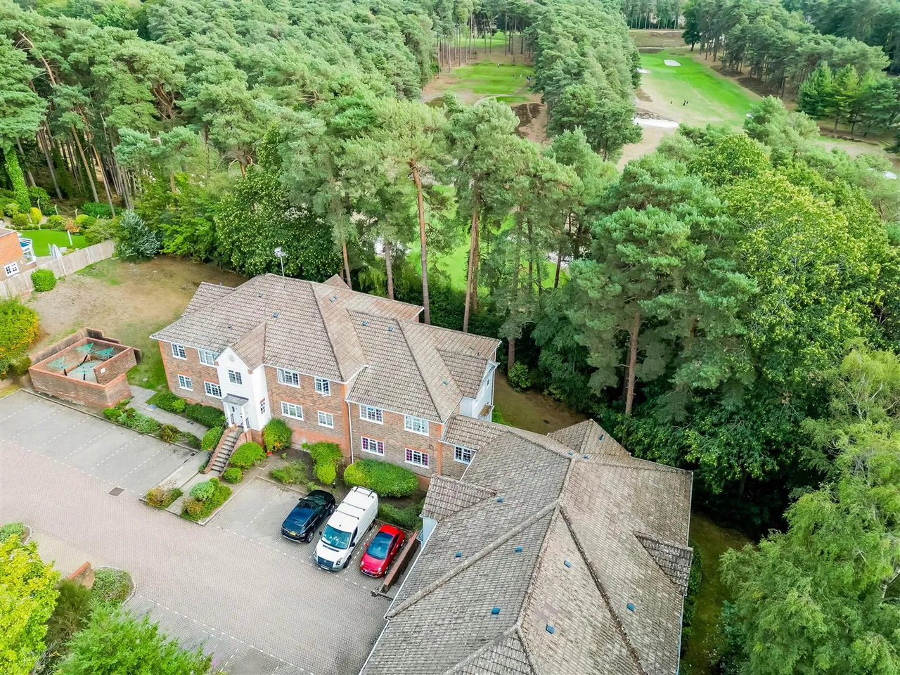 Fairway Heights, Camberley, photo 13
