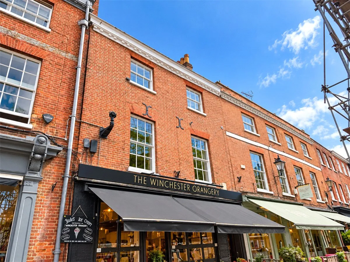2 bed flat to rent, Little Minster Street, Winchester, SO23
