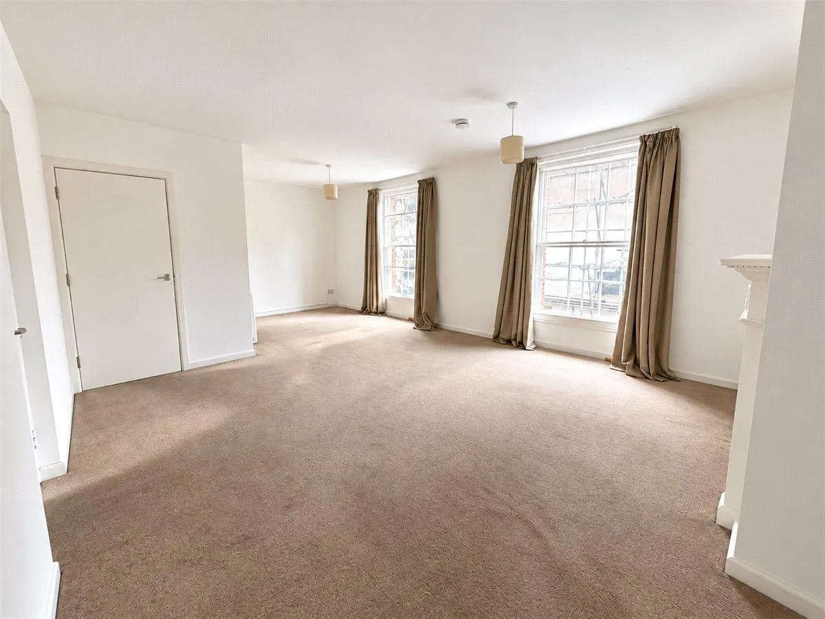 Little Minster Street, Winchester, SO23, photo 2
