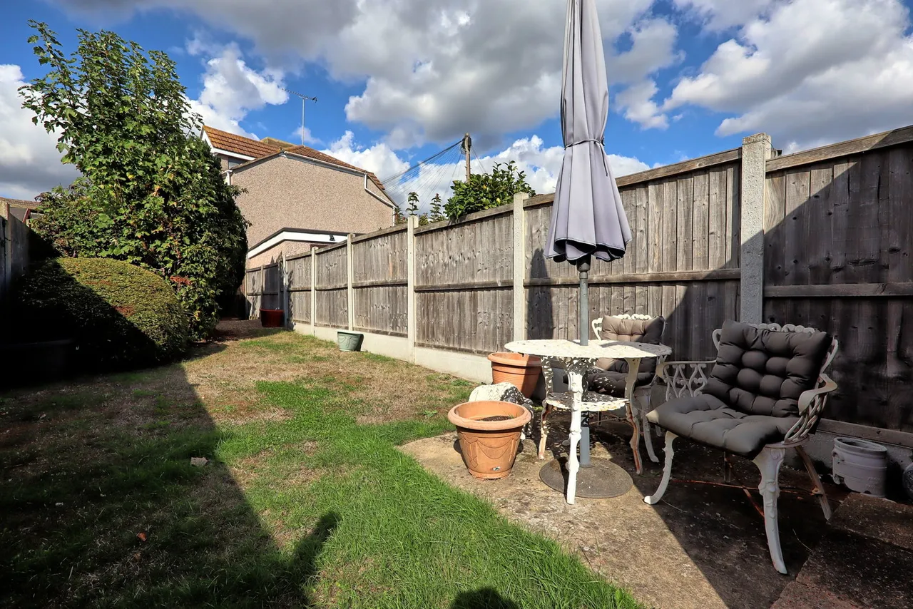 Fobbing Road, Corringham, SS17, photo 25