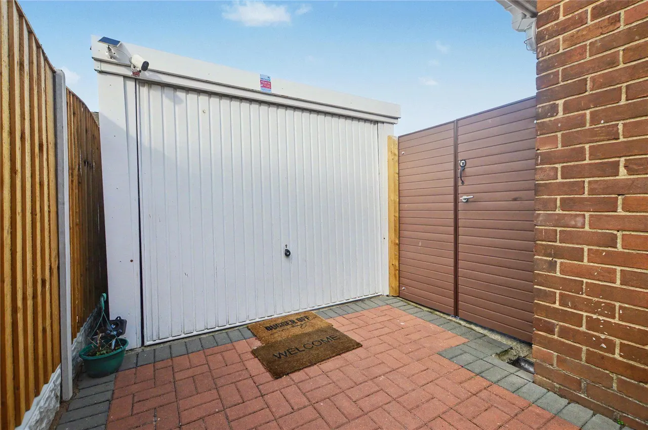 High Ridge Avenue, Rothwell, LS26, photo 12
