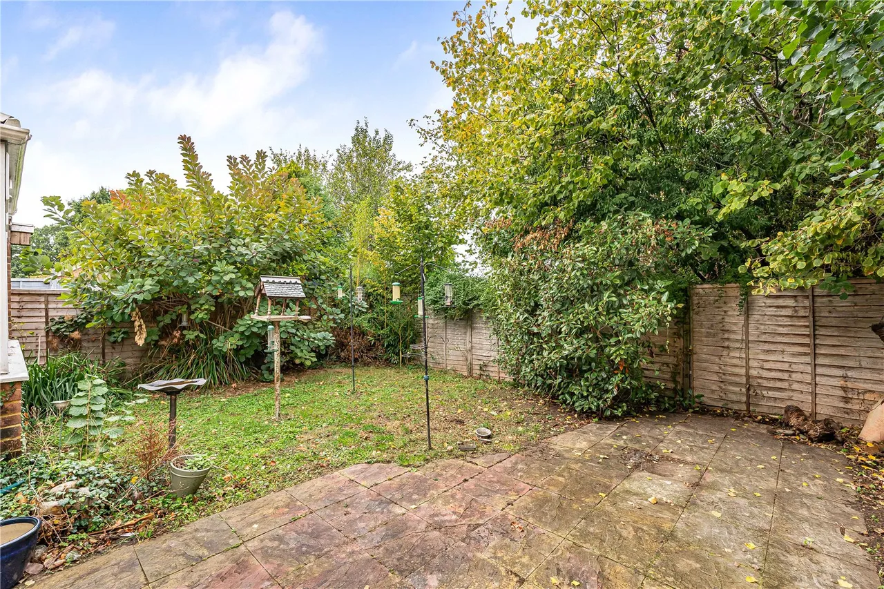 Mallard Close, Ash, GU12, photo 10