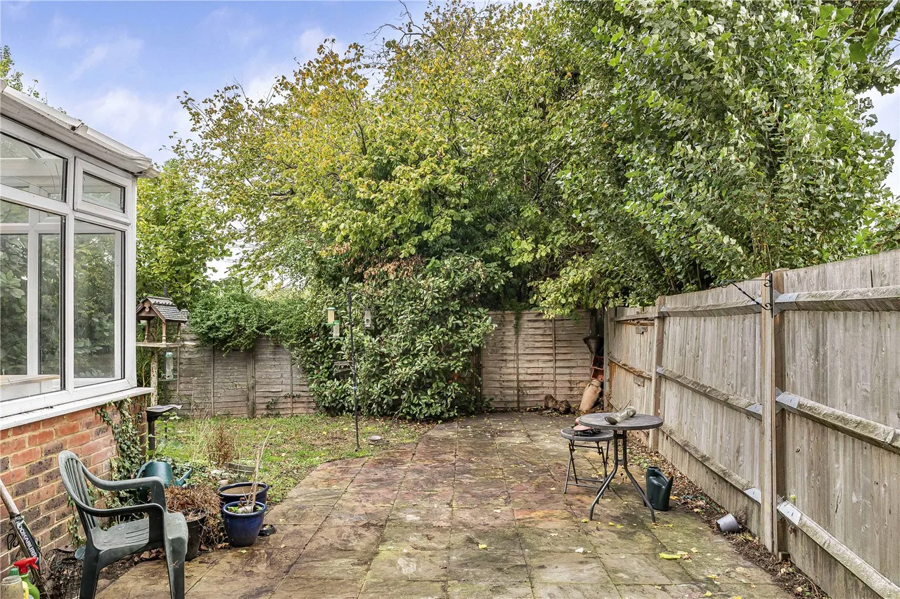 Mallard Close, Ash, GU12, photo 11