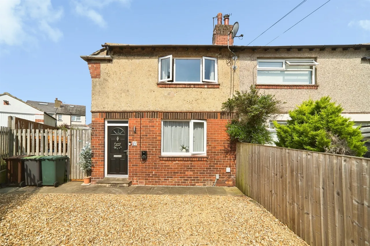 2 bed house for sale — Collier Lane, Baildon, Shipley