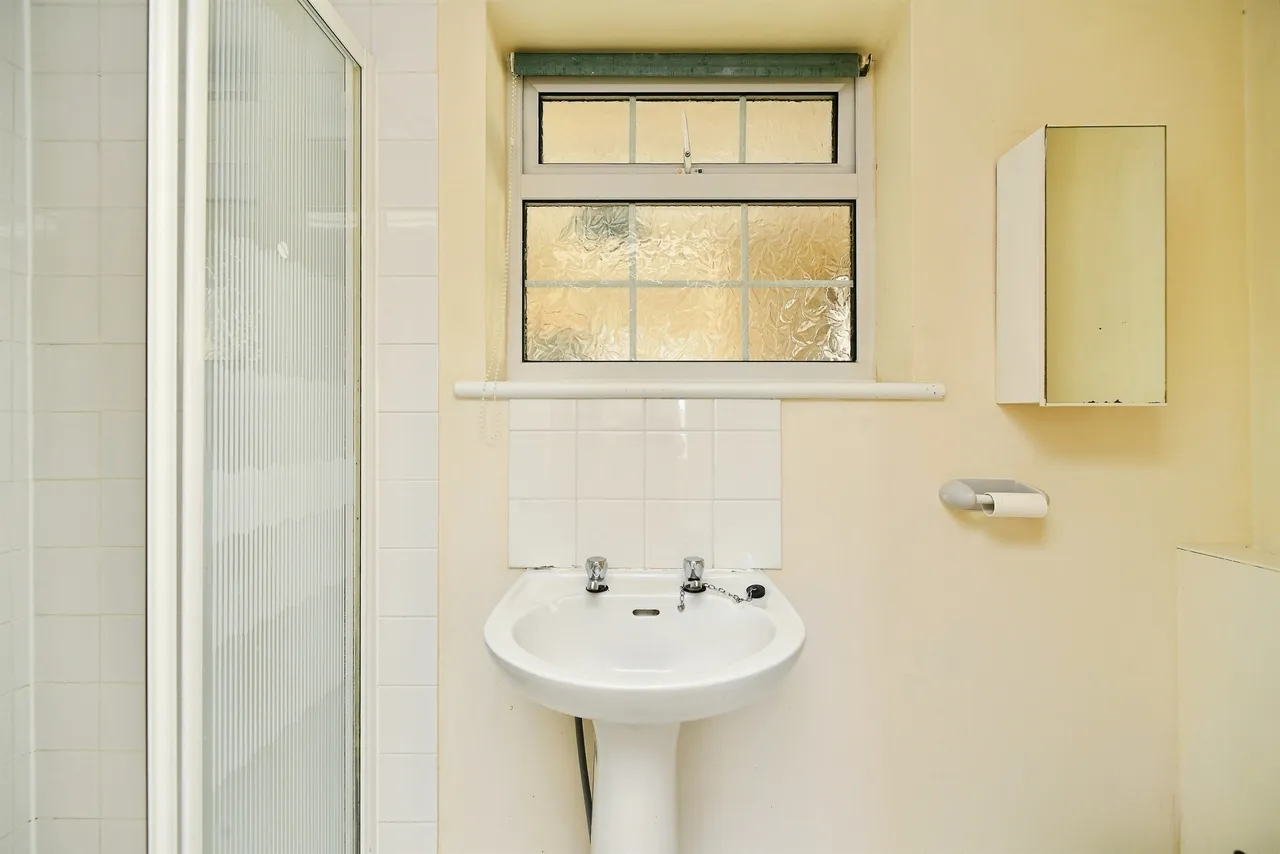 Cliff Avenue, Peacehaven, BN10, photo 14