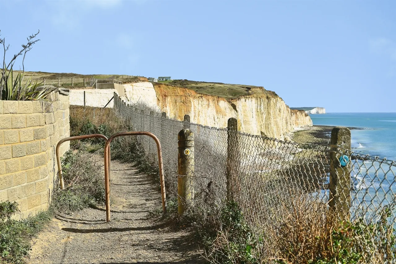 Cliff Avenue, Peacehaven, BN10, photo 22