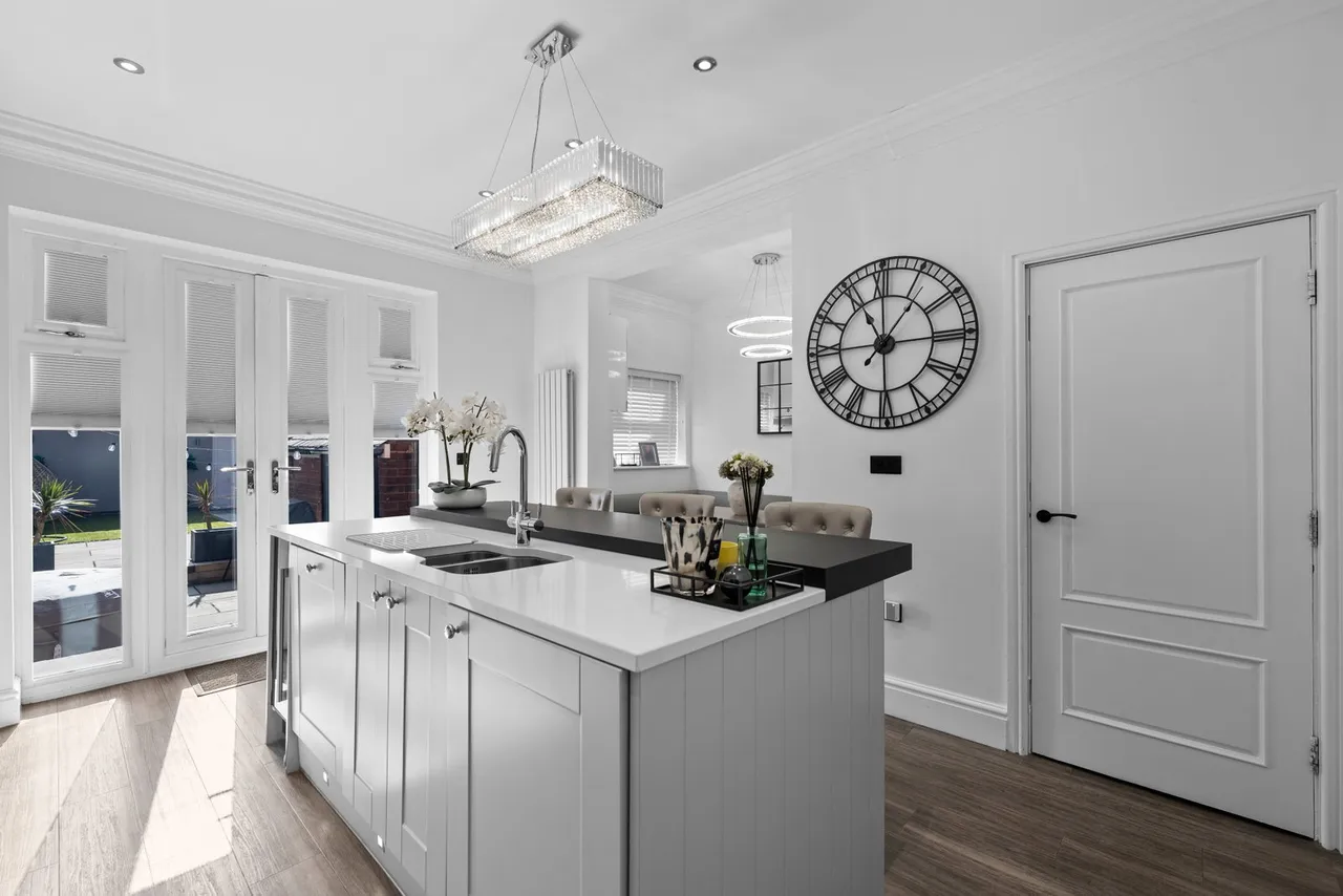 Barnsley Road, Cudworth, S72, photo 5