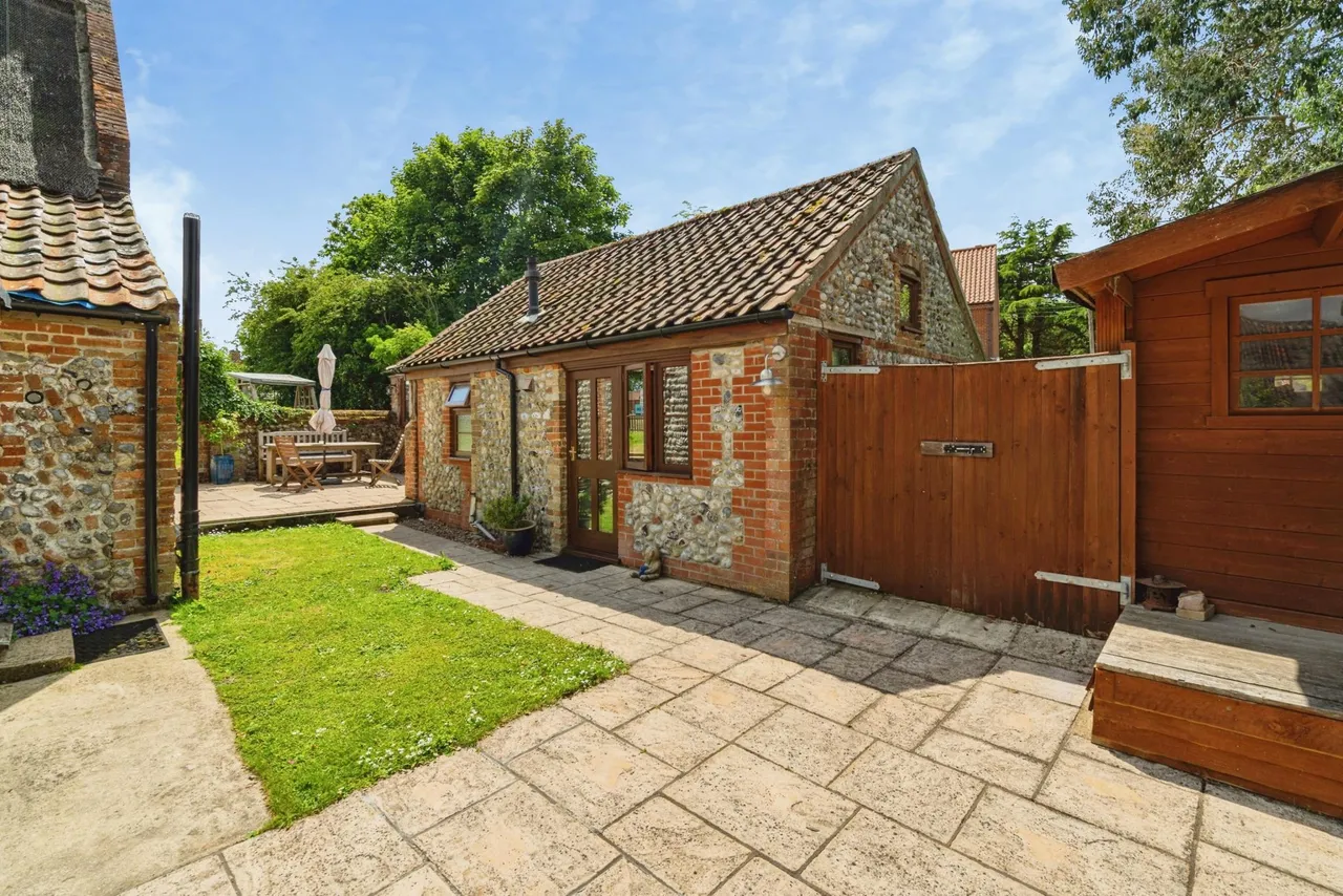 The Green, Norwich, NR11, photo 16