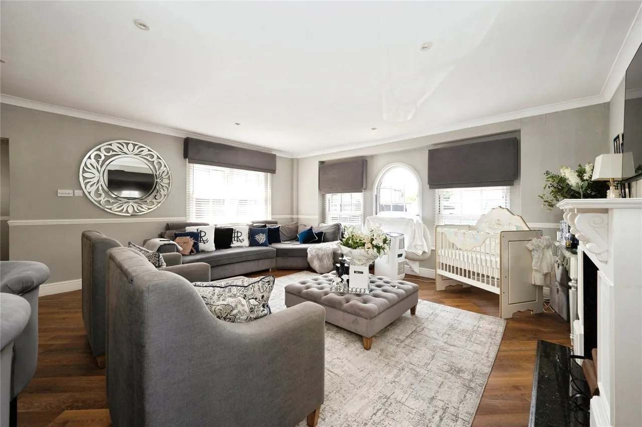 Chessington Road, Ewell, KT19, photo 8
