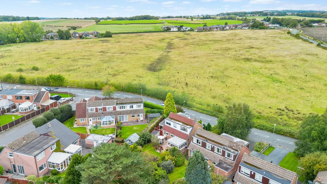 Smock Lane, Ashton-In-Makerfield, Wigan, Wigan, WN4 0SN, photo 23